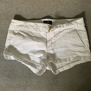 American Eagle women’s shorts (white)